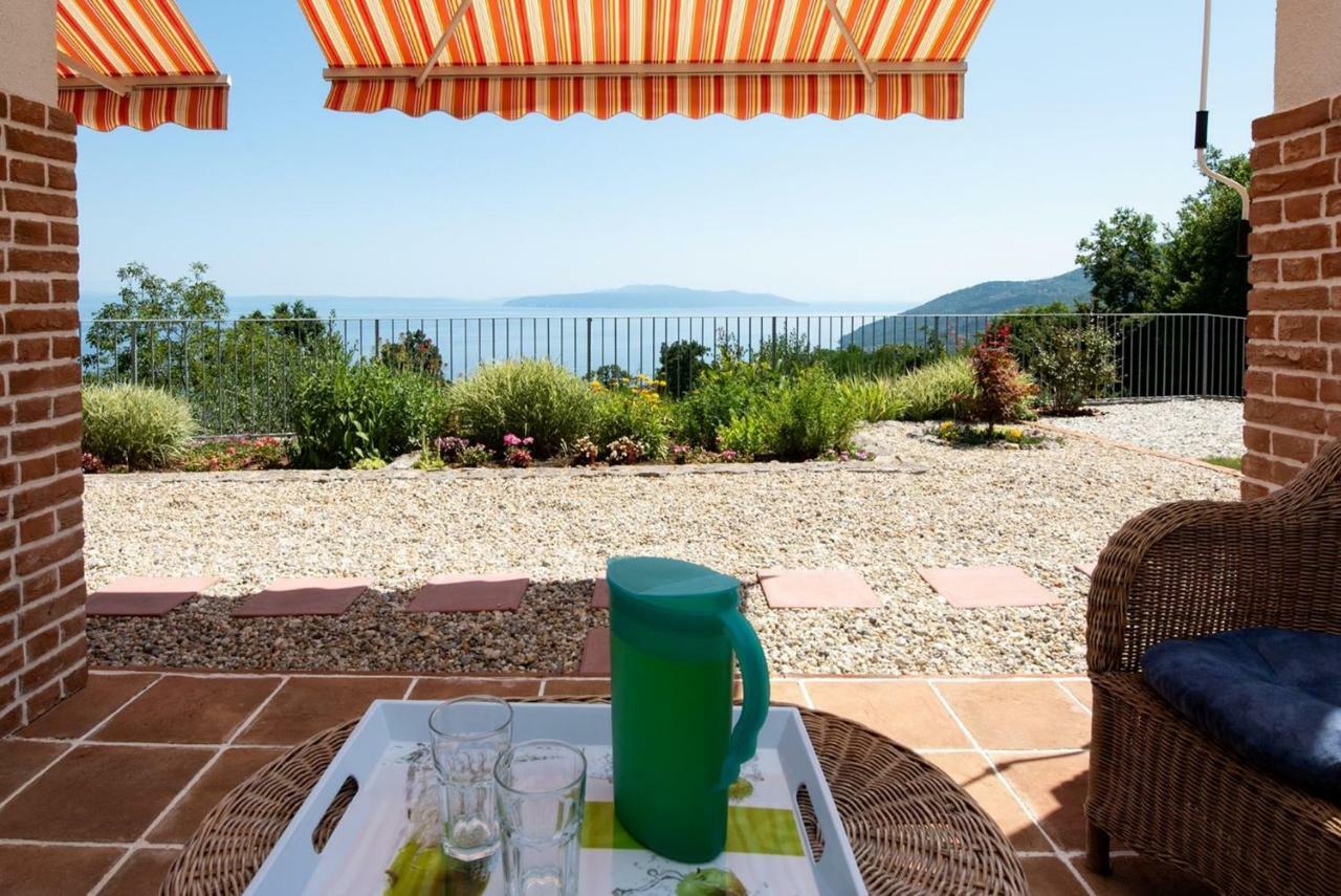 Vila Harmonia Opatija Exteriör bild