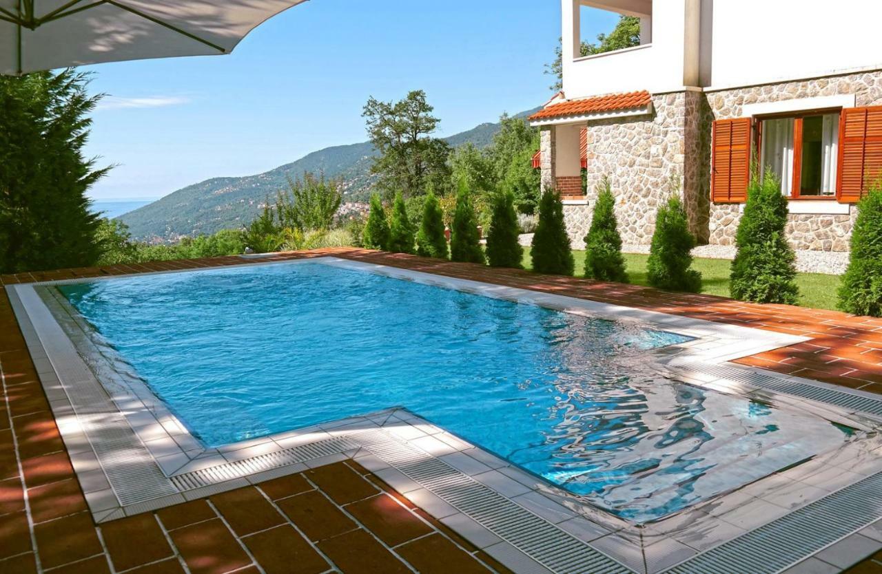 Vila Harmonia Opatija Exteriör bild